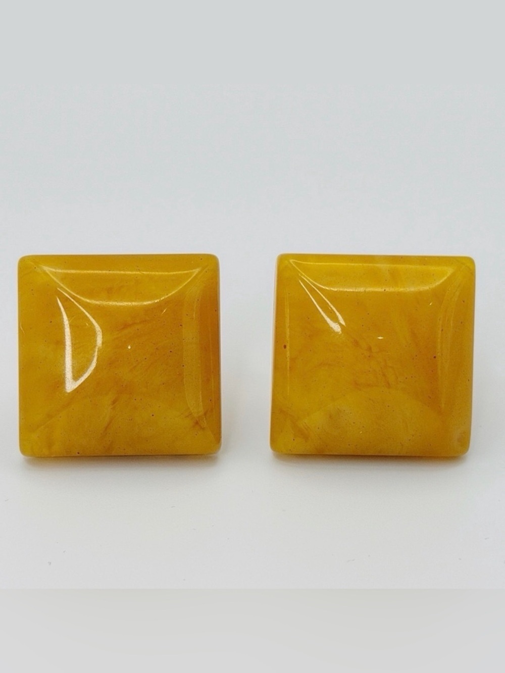Vintage Egg Yolk Amber Clip-On Earrings 1” Square Pyramid Cabochon Gold Tone